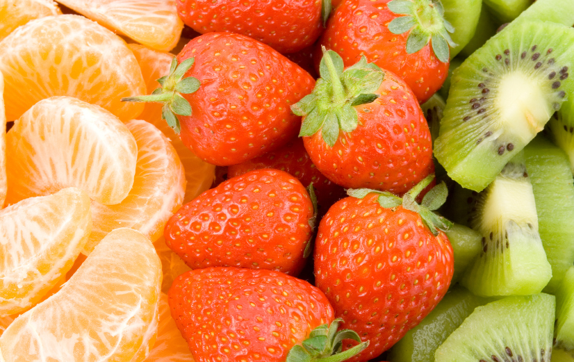 Mandarijnen, aardbeien en kiwi's als onderdeel van een laag FODMAP-dieet. 